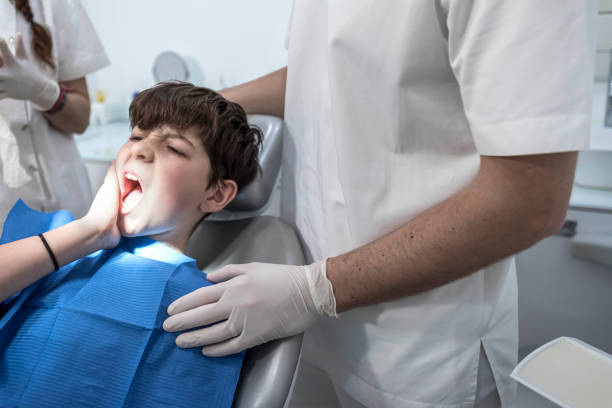 Best Emergency Tooth Extraction in Twin Grove, IL